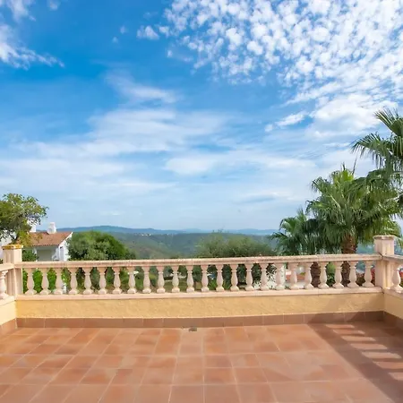 Carrera Villa *